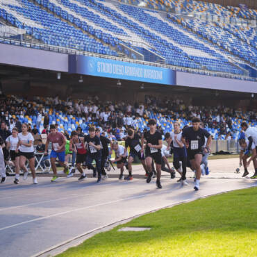 Mattinata di emozione e sport al Maradona: 1200 studenti per la “Maratona al Maradona – la staffetta di Miguel”