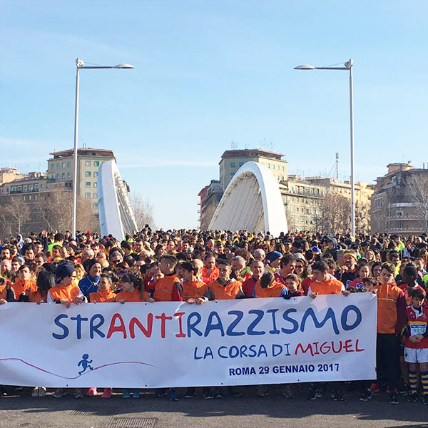 strantirazzismo-roma-prodotto.jpg